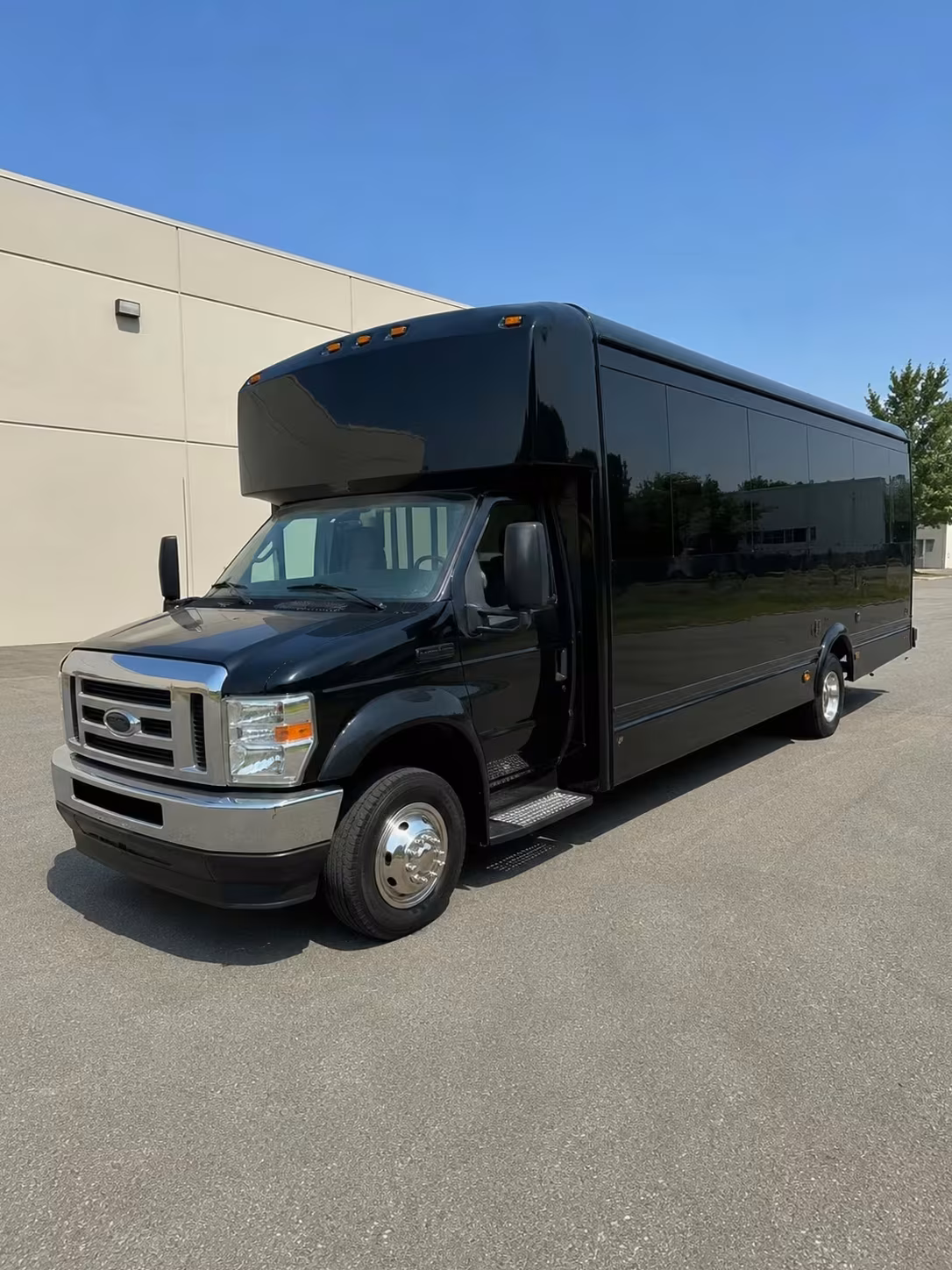 santa fe concert bus rentals