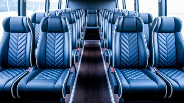 santa fe 18 passenger minibus rental
