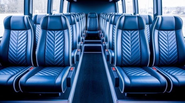 santa fe 28 passenger minibus rental